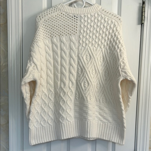 Ann Taylor Cotton Blend Cable Knit Long Sleeve Sweater. EUC - Picture 3 of 7